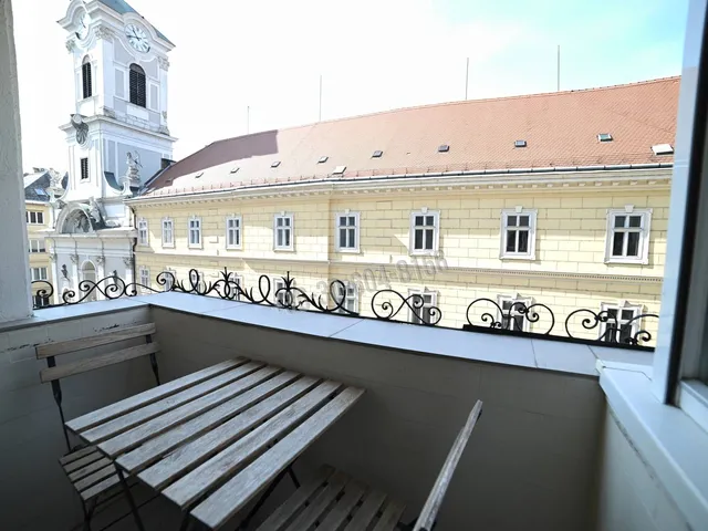 Kiadó lakás Budapest V. kerület, Belváros 82 nm