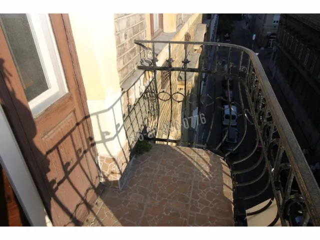 Eladó lakás Budapest VII. kerület, Csengery utca 73 nm