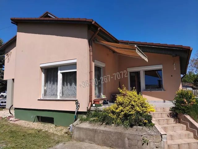 Eladó ház Gyömrő, Erzsébettelep 206 nm