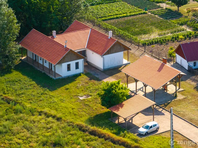 Eladó mezőgazdasági ingatlan Bócsa 125 nm