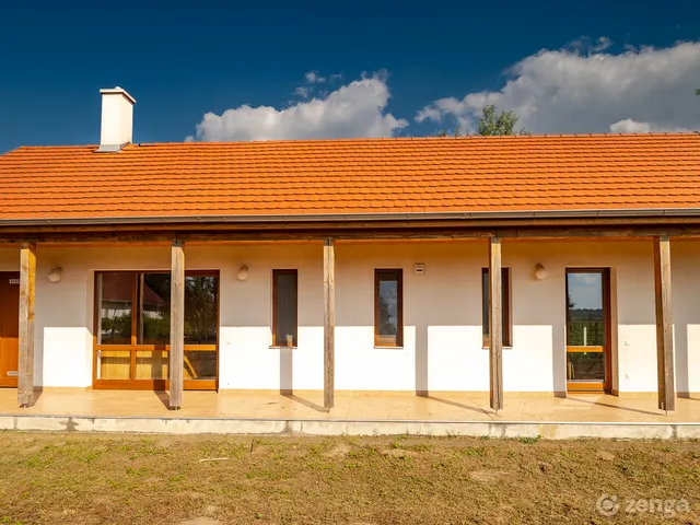 Eladó mezőgazdasági ingatlan Bócsa, Külterület 125 nm