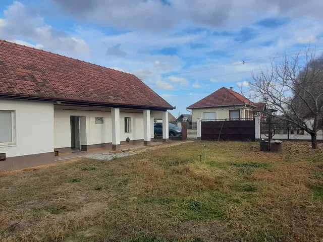 Eladó ház Tápiószentmárton 43 nm