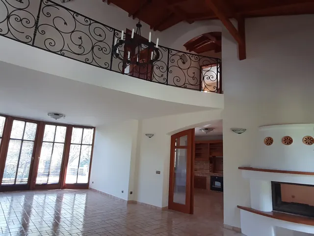 Eladó ház Mogyoród 384 nm