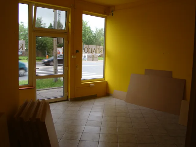 Kiadó kereskedelmi és ipari ingatlan Budapest XV. kerület, Újpalota 30 nm