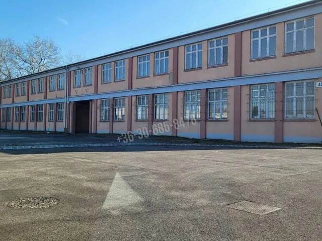 Kiadó kereskedelmi és ipari ingatlan Szigetszentmiklós 770 nm