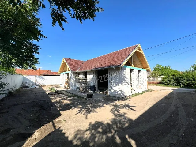 Eladó ház Kiskunlacháza 39 nm
