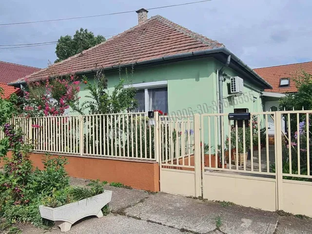 Eladó ház Dunaharaszti, Petőfitelep 115 nm