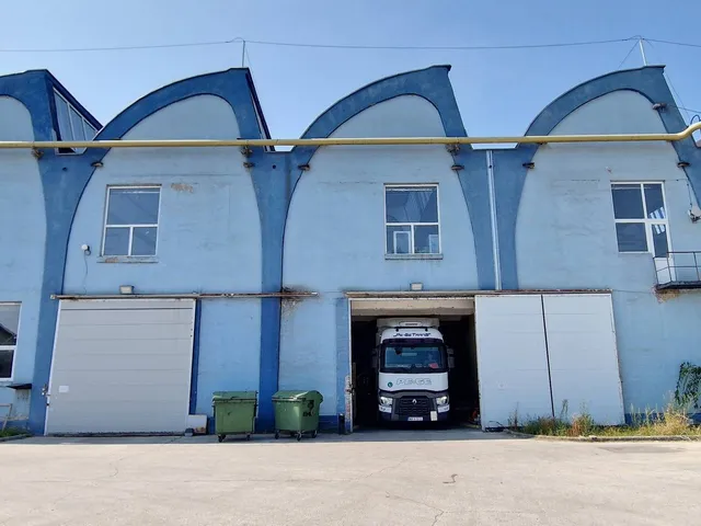 Kiadó kereskedelmi és ipari ingatlan Szigetszentmiklós 2200 nm