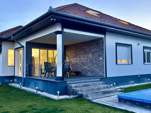 Eladó ház Dunaharaszti, Bezerédi-lakópark 240 nm