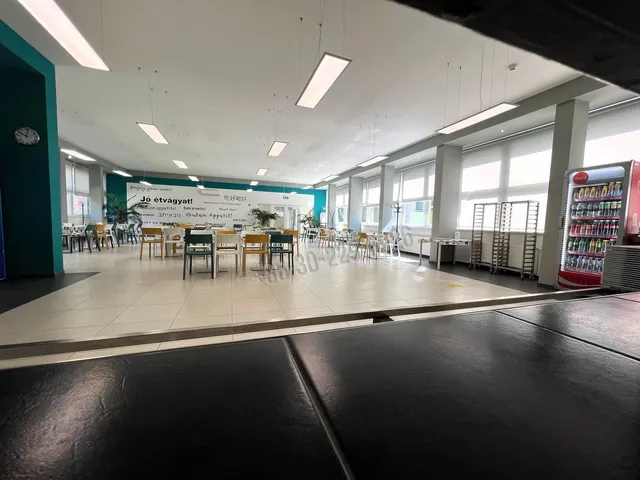 Eladó kereskedelmi és ipari ingatlan Budapest IV. kerület, Újpest 360 nm