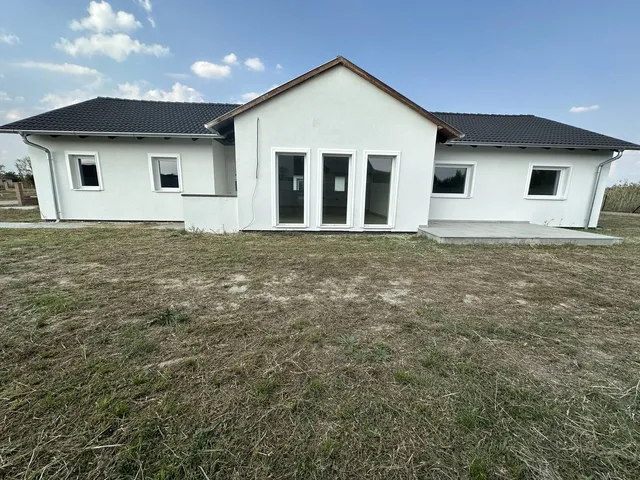Eladó ház Ráckeve 136 nm