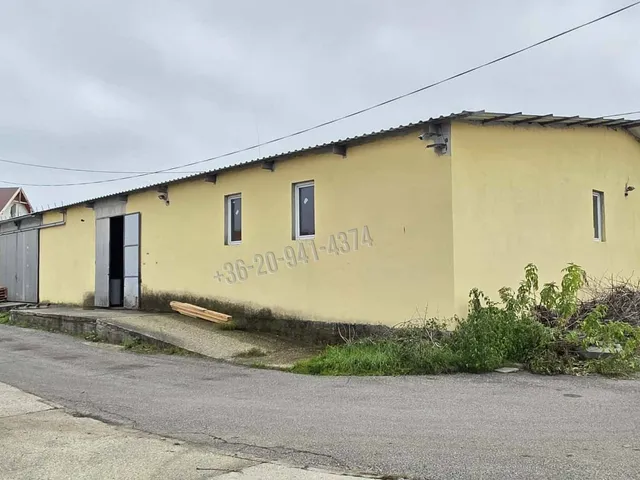 Kiadó kereskedelmi és ipari ingatlan Alsónémedi 400 nm