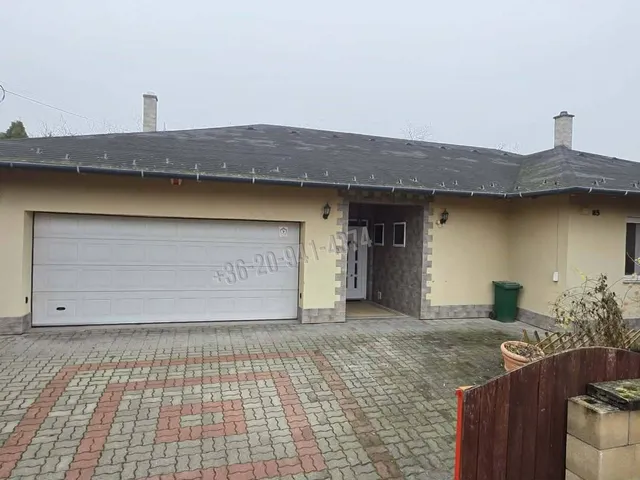 Eladó ház Dunavarsány 250 nm