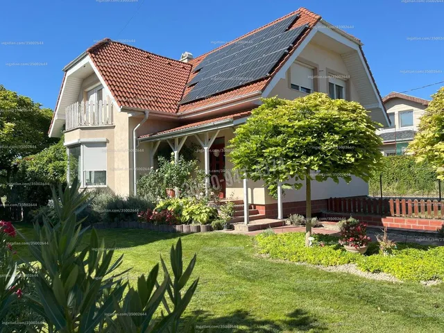 Eladó ház Dunaharaszti, Óváros 300 nm