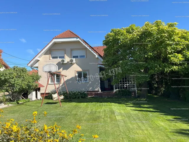 Eladó ház Dunaharaszti, Óváros 300 nm