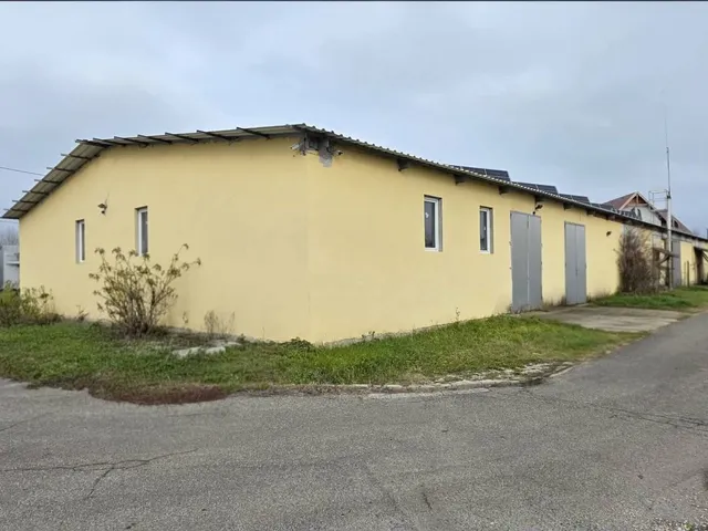 Kiadó kereskedelmi és ipari ingatlan Alsónémedi 400 nm