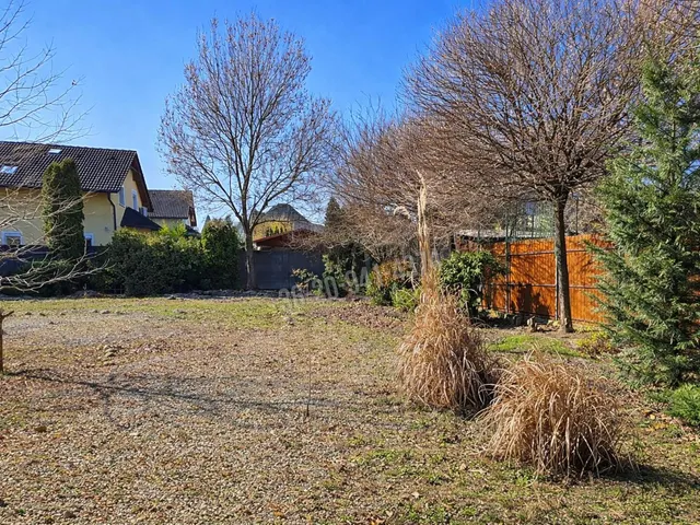 Eladó telek Tököl 1480 nm