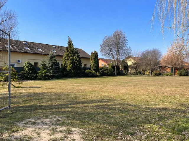 Eladó telek Tököl 1480 nm