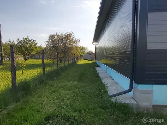 Kiadó kereskedelmi és ipari ingatlan Székesfehérvár, Feketehegy 200 nm