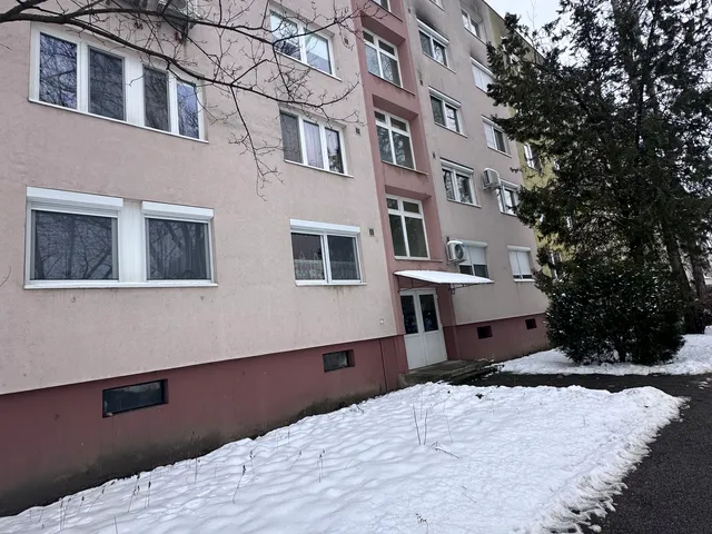 Eladó lakás Nyíregyháza, Érkert 79 nm