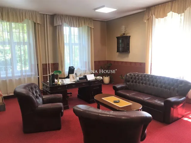 Eladó kereskedelmi és ipari ingatlan Budapest X. kerület, Újhegyi út 2420 nm