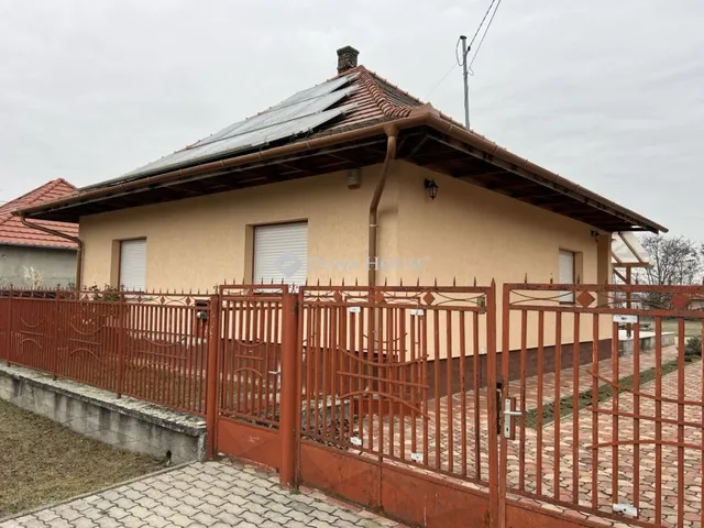 Eladó ház Kóka, Kassai utca 68 nm