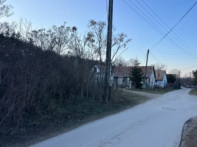 Eladó telek Kincsesbánya 1252 nm