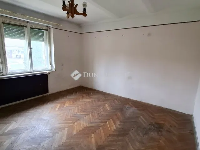 Eladó ház Beloiannisz 65 nm