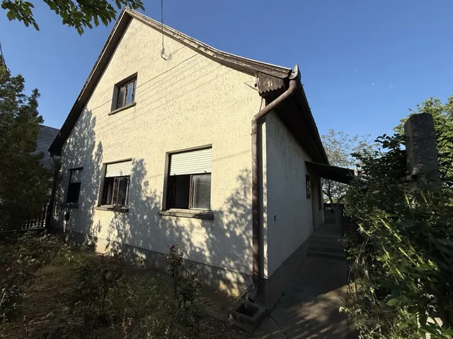 Eladó ház Atkár 84 nm