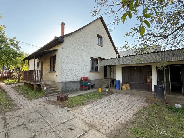 Eladó ház Atkár 84 nm