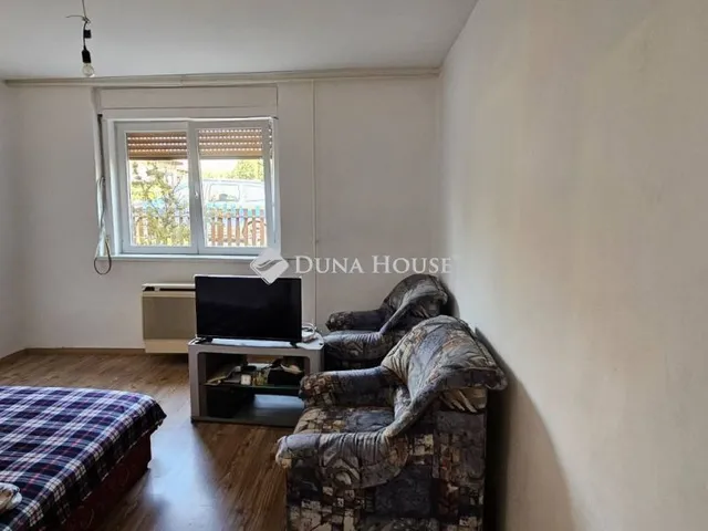 Eladó ház Ecséd 87 nm