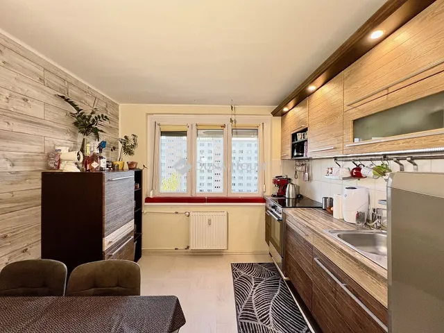 Eladó lakás Budapest XI. kerület, Fehérvári út 50 nm