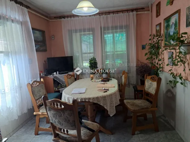 Eladó ház Nagykáta, Rákóczi körút 130 nm