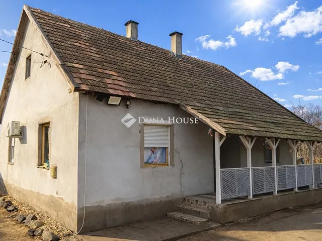 Eladó ház Tápiószentmárton 82 nm