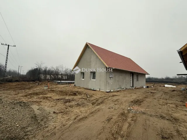 Eladó ház Kóka 67 nm