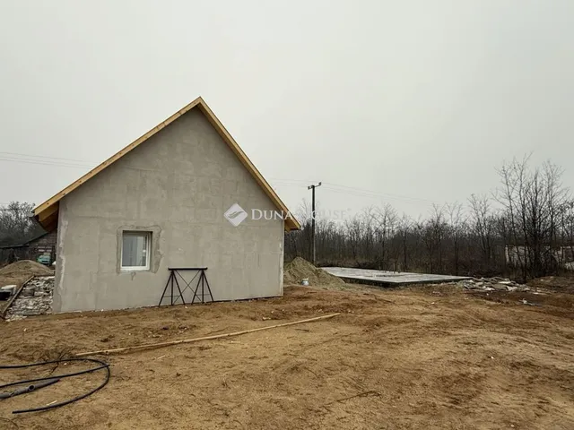 Eladó ház Kóka 67 nm