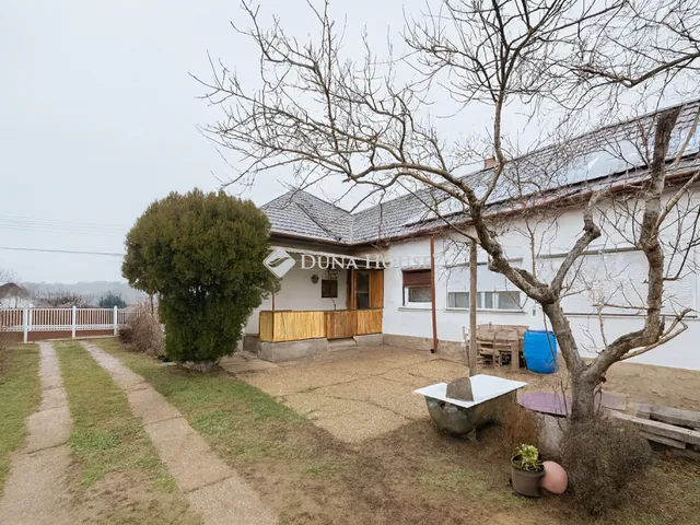 Eladó ház Dány, Petőfi utca 90 nm