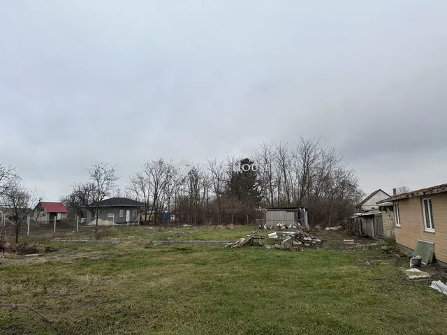 Eladó telek Szabadegyháza 1100 nm