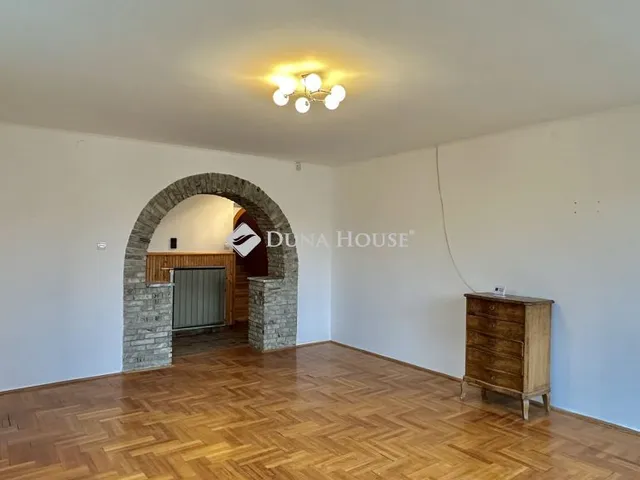 Eladó ház Veresegyház, Tél utca 170 nm