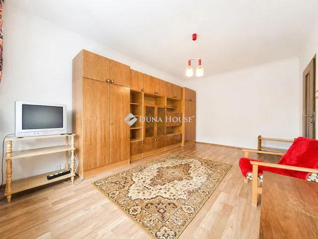 Eladó lakás Dunaújváros 47 nm