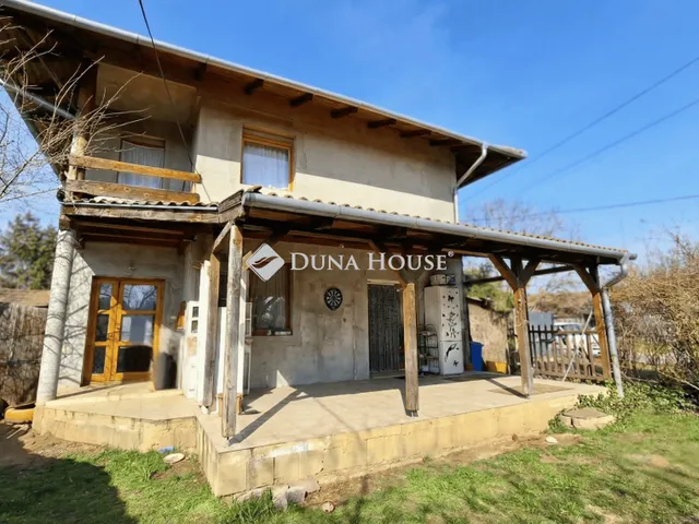 Eladó ház Felsőpakony 191 nm