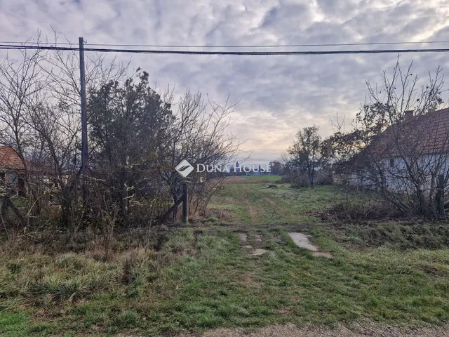 Eladó telek Kisláng 4316 nm