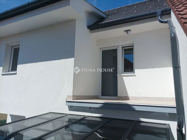 Eladó lakás Budapest XVI. kerület 40 nm