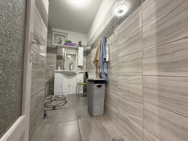 Eladó ház Tápiószecső 240 nm