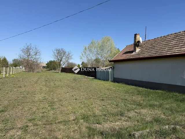 Eladó telek Kóka 1457 nm