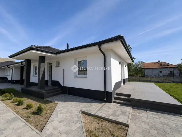 Eladó ház Gyál 72 nm