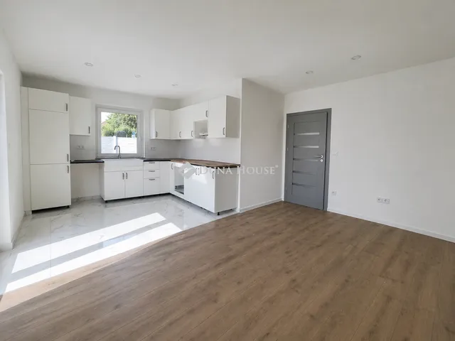 Eladó ház Gyál 72 nm