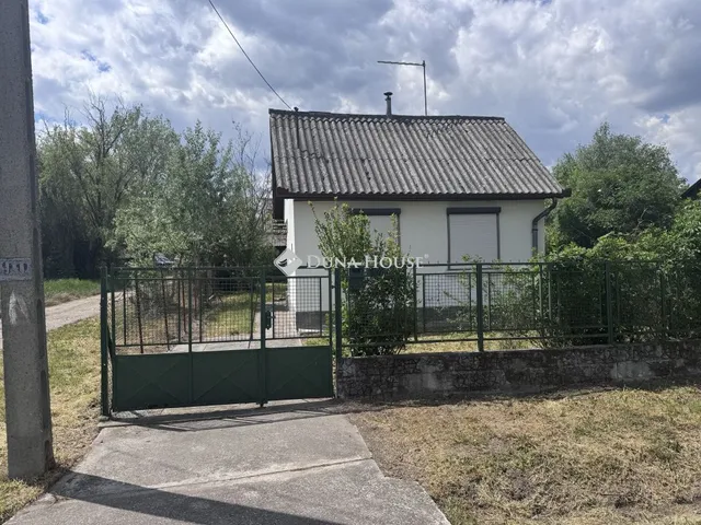 Eladó nyaraló Tóalmás 13 nm