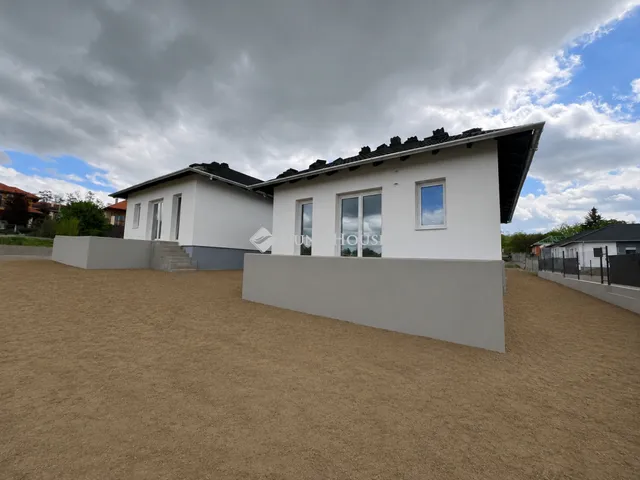 Eladó ház Őrbottyán 81 nm