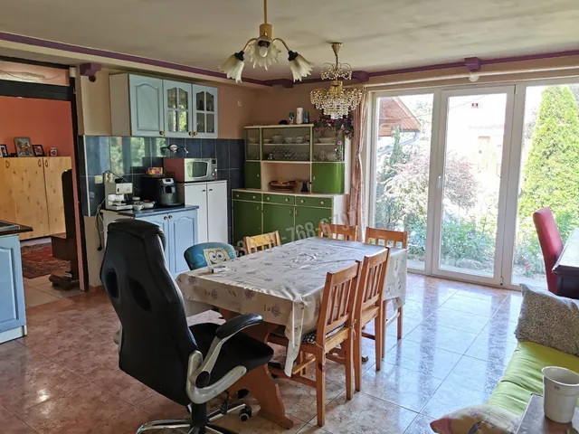 Eladó ház Csörög 135 nm